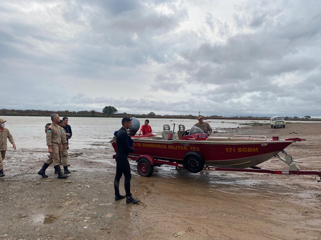 resgate corpo em rio Paraguai