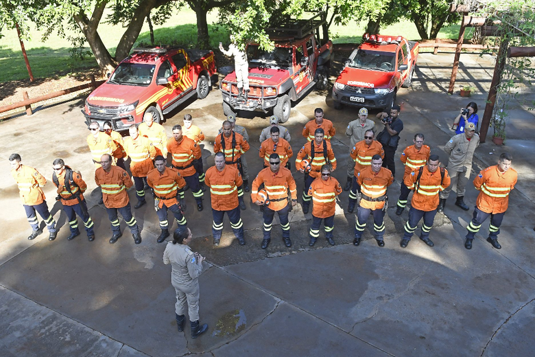 Bombeiros incêndios